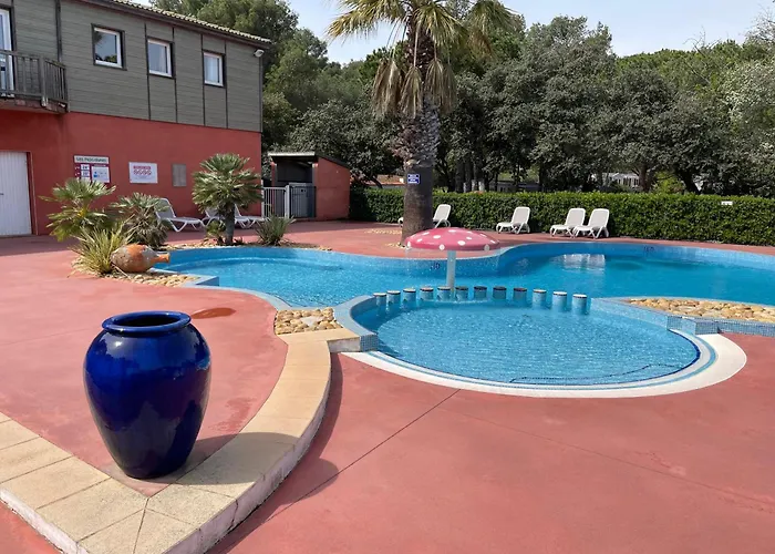 Chalet T3 4/6 Personnes A Agde
